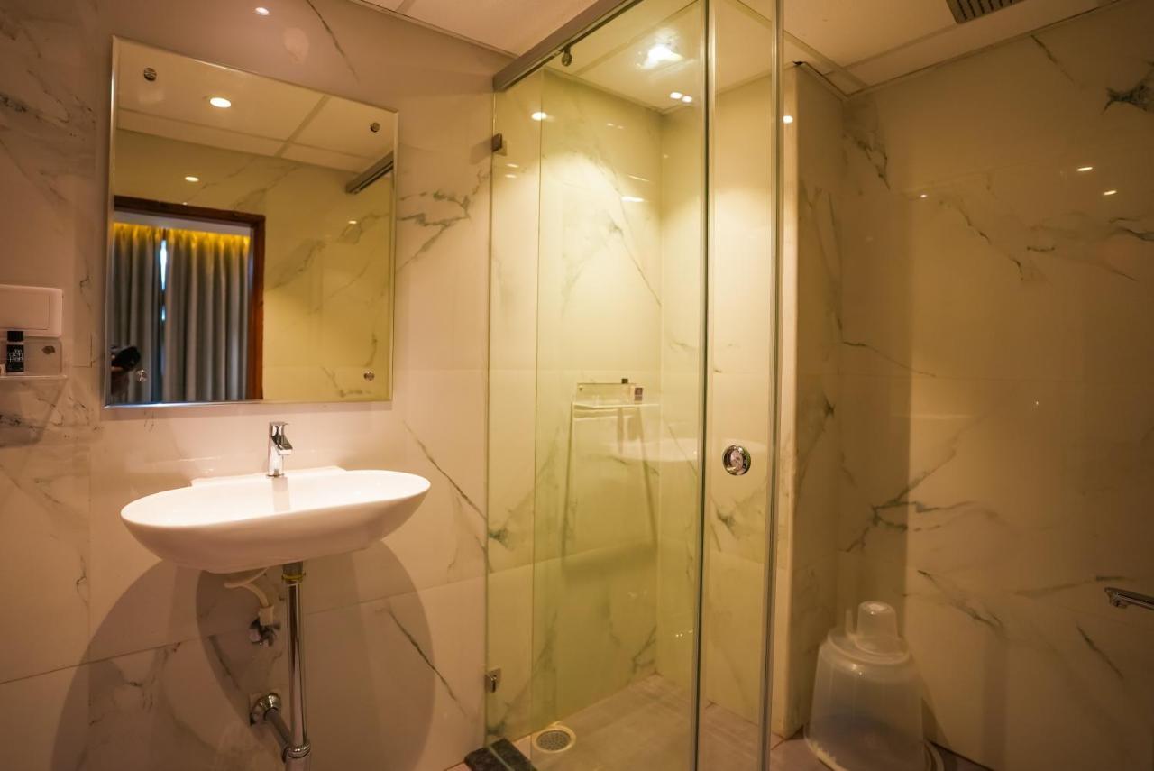 Hotel Sunrise Hospitality Vijayawāda 外观 照片